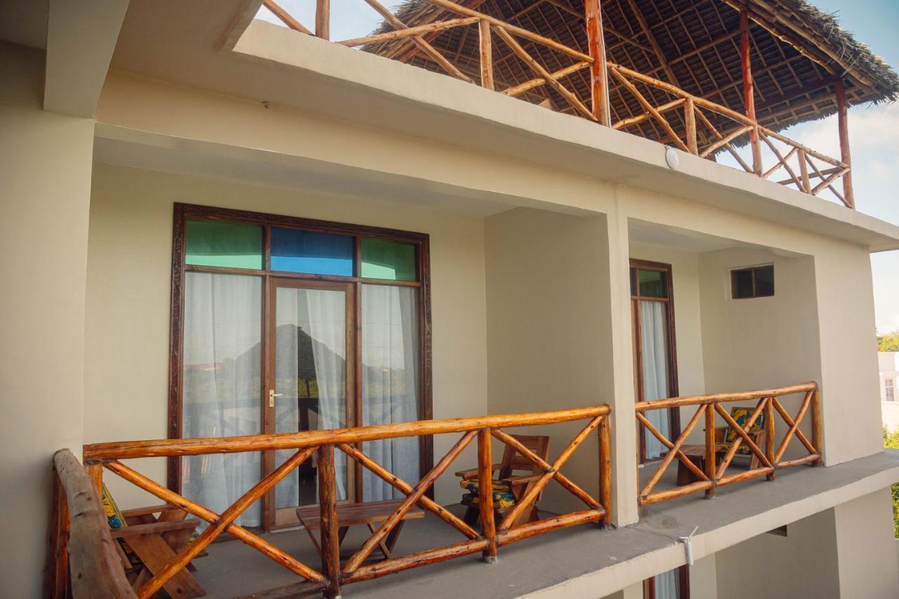 Ocean Breeze Hotel Nungwi Luaran gambar